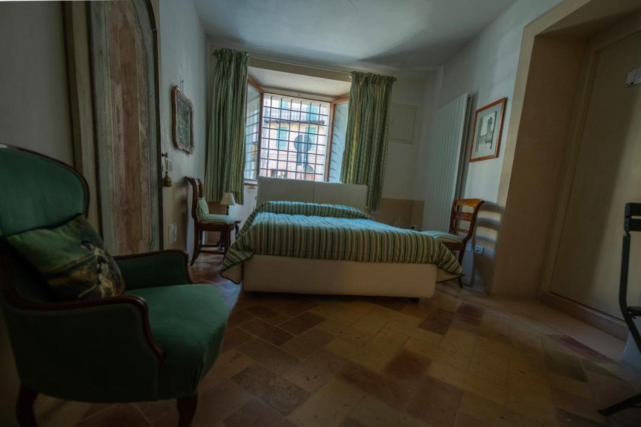 Palazzo Santinelli Bed & Breakfast SantʼAngelo in Vado Dış mekan fotoğraf