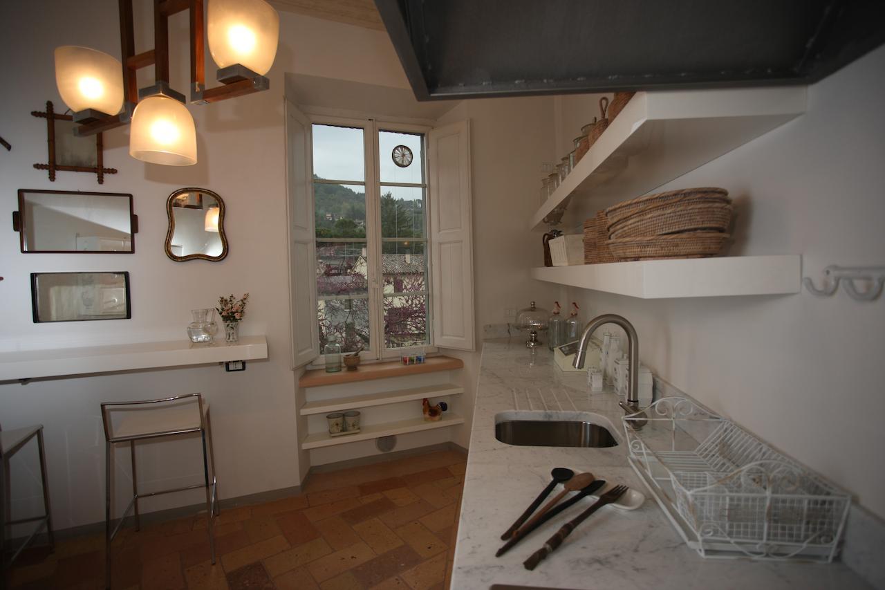 Palazzo Santinelli Bed & Breakfast SantʼAngelo in Vado Dış mekan fotoğraf