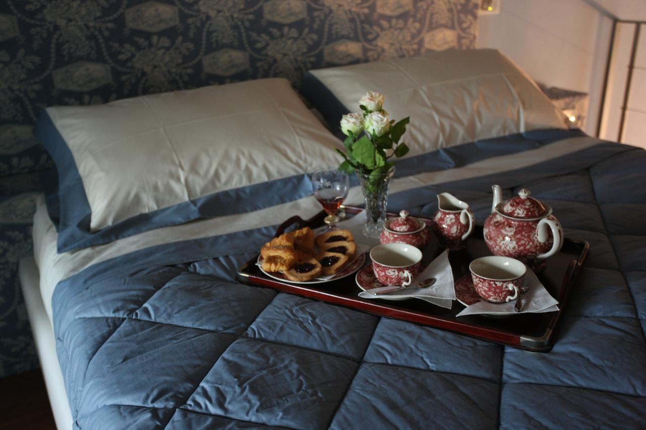 Palazzo Santinelli Bed & Breakfast SantʼAngelo in Vado Oda fotoğraf